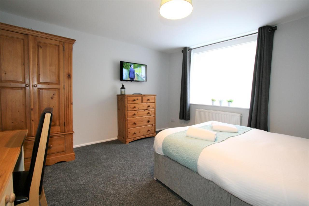 Central Serviced Apartments By Roomsbooked Cheltenham Exterior photo